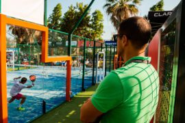 Ferran Abat Supervisando los deportistas